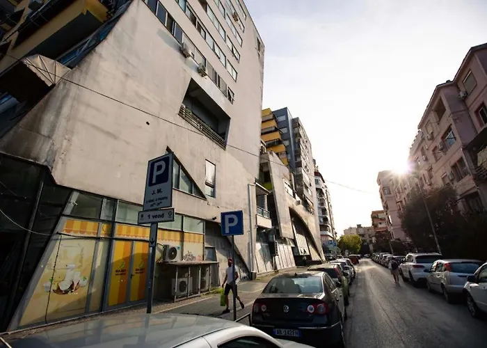 Luxury At Condor Center Apartamento Tirana