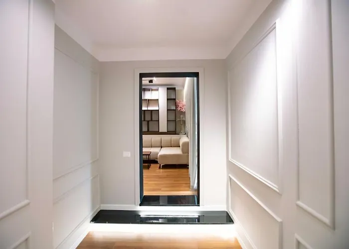 Luxury At Condor Center Apartment *